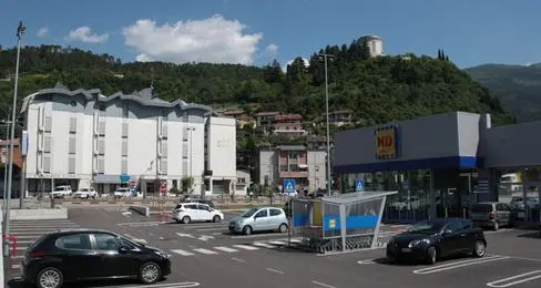 Rovereto, Hotel Flora all'asta: tre offerte, la spuntano quelli del Galloway e Fly Bike Hotel di Mattarello