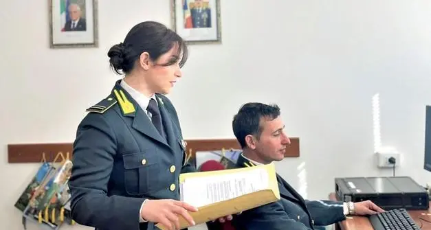 Truffa i clienti per 20 milioni e sparisce: il consulente finanziario ammette gli errori