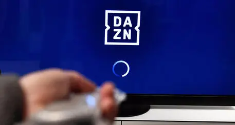 Disastro Dazn nella prima giornata di campionato. L’azienda: “Ci scusiamo”