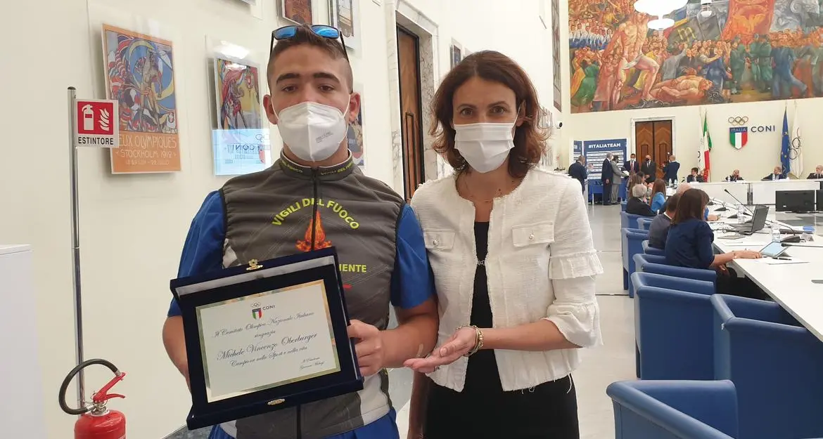 Premiato dal Coni Michele Oberburger, giovane autistico trentino campione di motociclismo