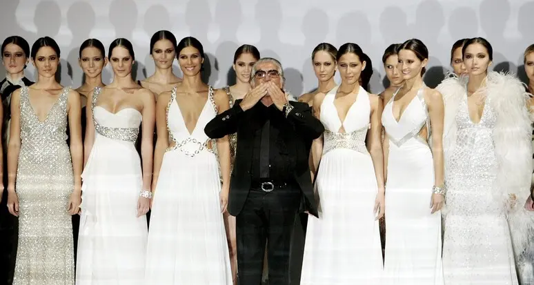 Morto lo stilista Roberto Cavalli, 83 anni, era da tempo gravemente ammalato