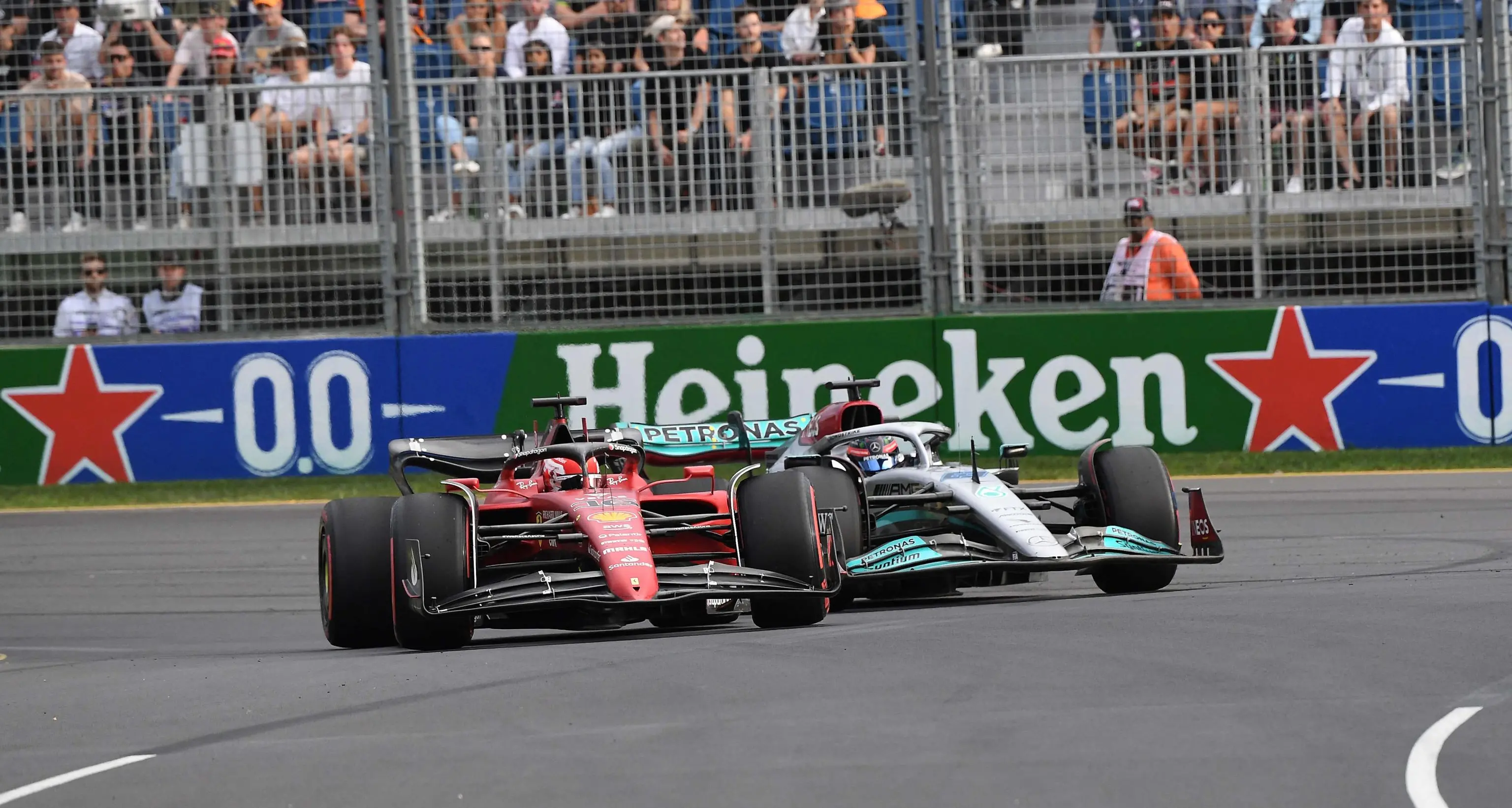 Straordinario Leclerc. Dominio totale del ferrarista in Australia
