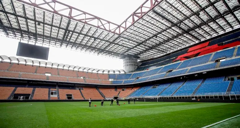 Scommesse su siti illegali: indagati dodici giocatori di Serie A