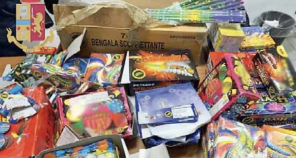 La sentenza: vende petardi a minorenni, per lei 40 ore di lavori sociali