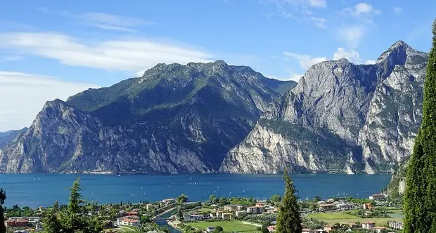 Riconoscimento giuridico per il lago di Garda: in un ddl la proposta della senatrice dei Verdi Floridia