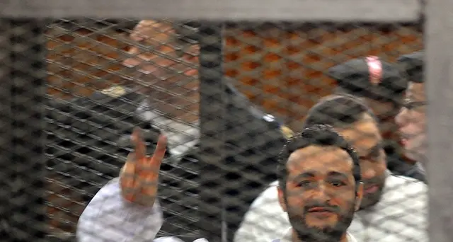 Egitto: Sisi grazia un noto attivista, Ahmed Douma