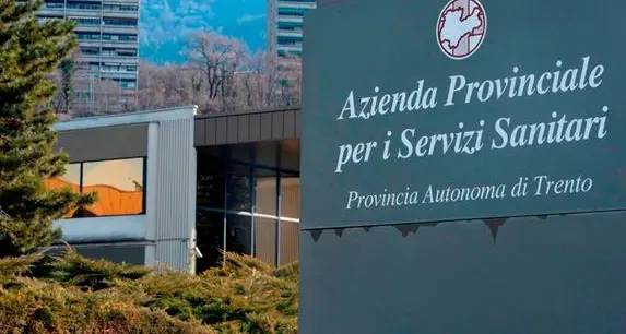 L’Azienda sanitaria sospende 38 medici «no vax». Ma poi si scopre che almeno 8 erano regolarmente vaccinati, caos notifiche