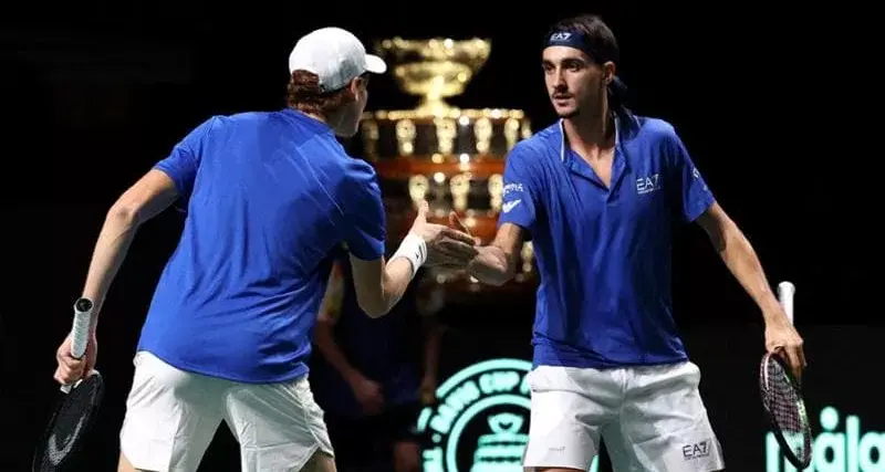 Coppa Davis, la rimonta firmata Sinner-Sonego: l’Italia è in semifinale