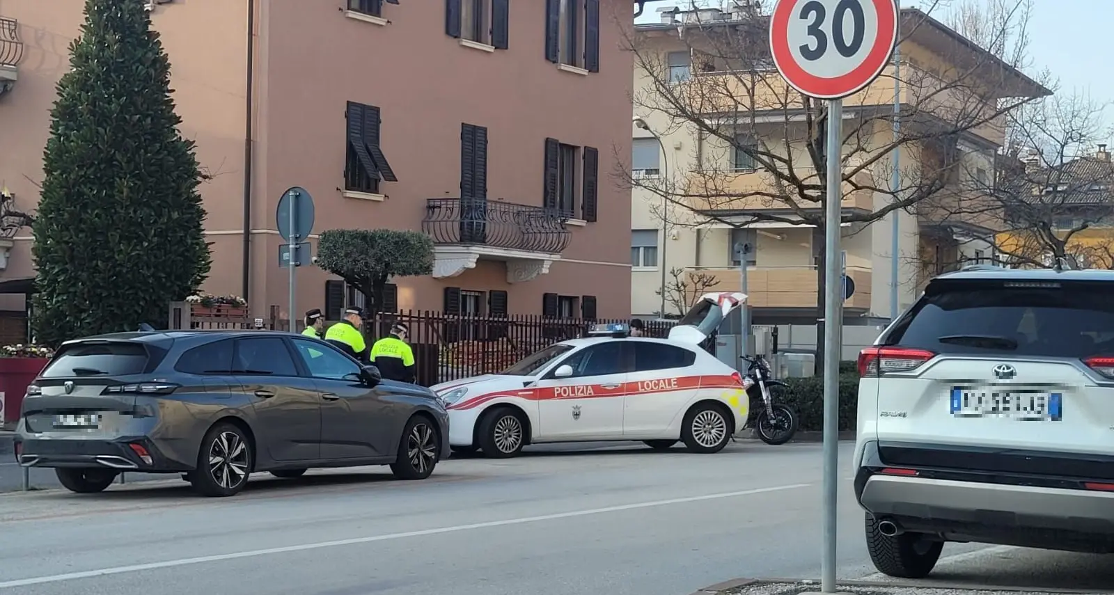 Bambino di 7 anni investito da un’auto a Gardolo