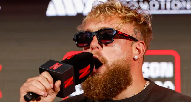 Pugilato: Anthony Joshua batte lo youtuber Jake Paul, KO al sesto round