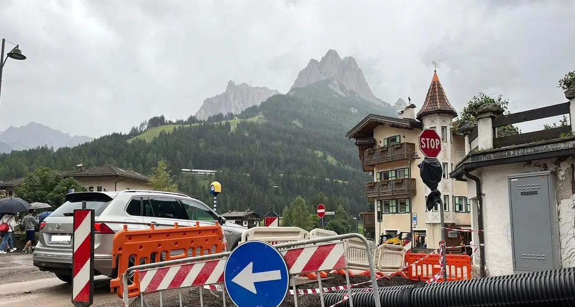 Bomba d’acqua in Val di Fassa, ben 800 metri di tubazioni a protezione delle case