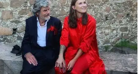 Rinviata causa pandemia, Messner e Diane recuperano la festa di matrimonio un anno dopo