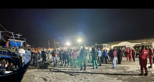 Migranti: 670 approdati a Lampedusa in 11 sbarchi
