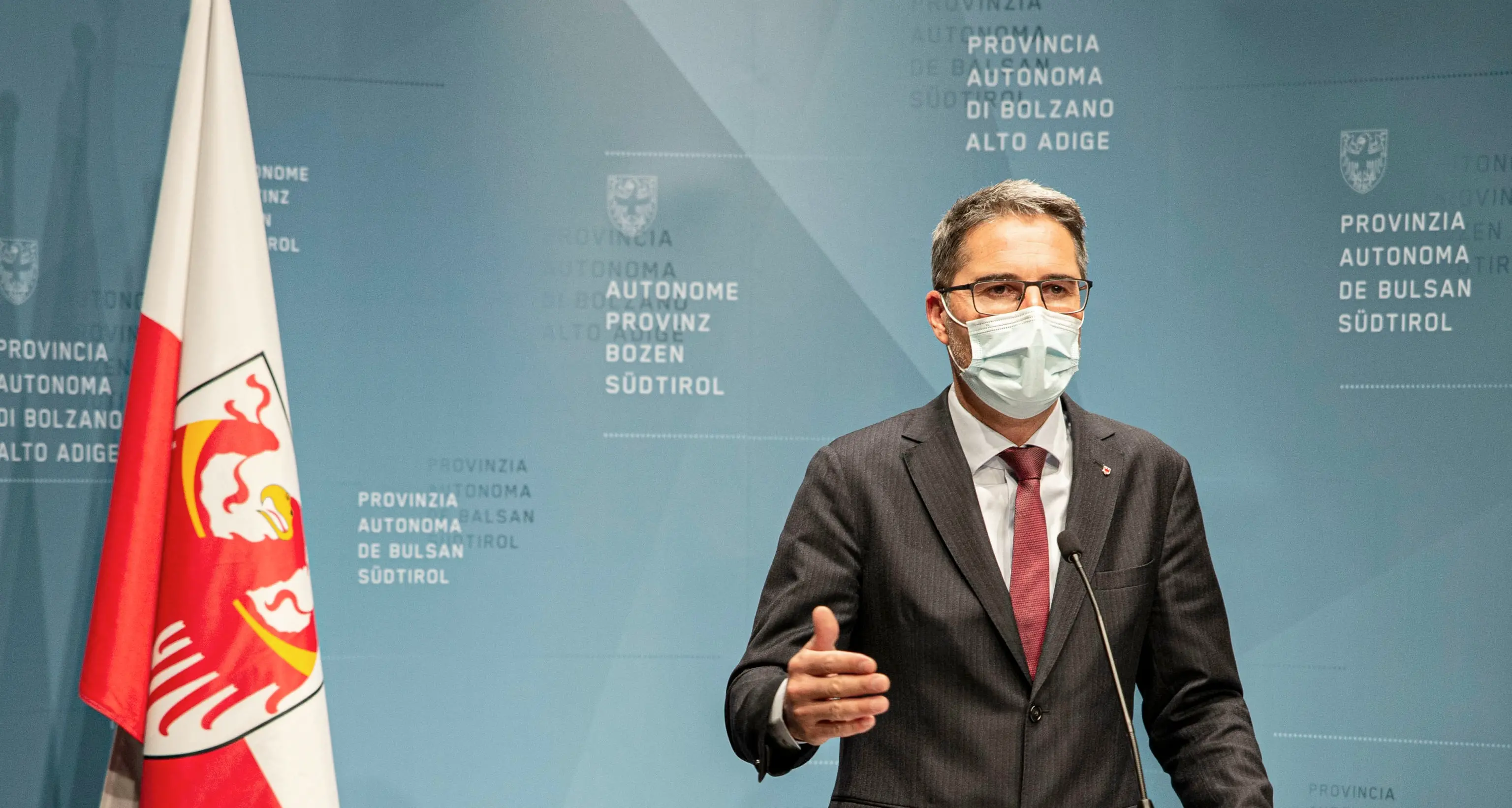 Bolzano, l’Azienda Sanitaria sospende 115 operatori sanitari «no-vax»