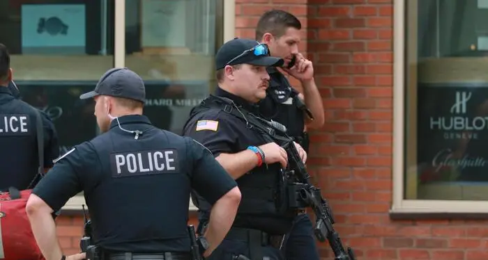 Tragedia a Chicago, spara e uccide una bimba di 9 anni perché «faceva rumore con il monopattino»