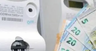 Aiuto per le bollette, dalla Provincia la prima tranche per famiglie in difficoltà: sono oltre 25 mila, per un costo di 12 milioni di euro