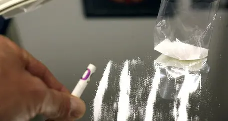 Finanza di Trento, arrestati due uomini e sequestrato oltre un chilo di cocaina