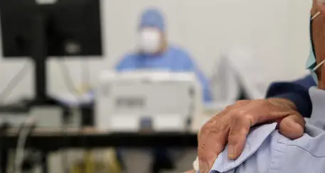 Oltre 45mila operatori sanitari non vaccinati in Italia, numeri alti anche in Trentino