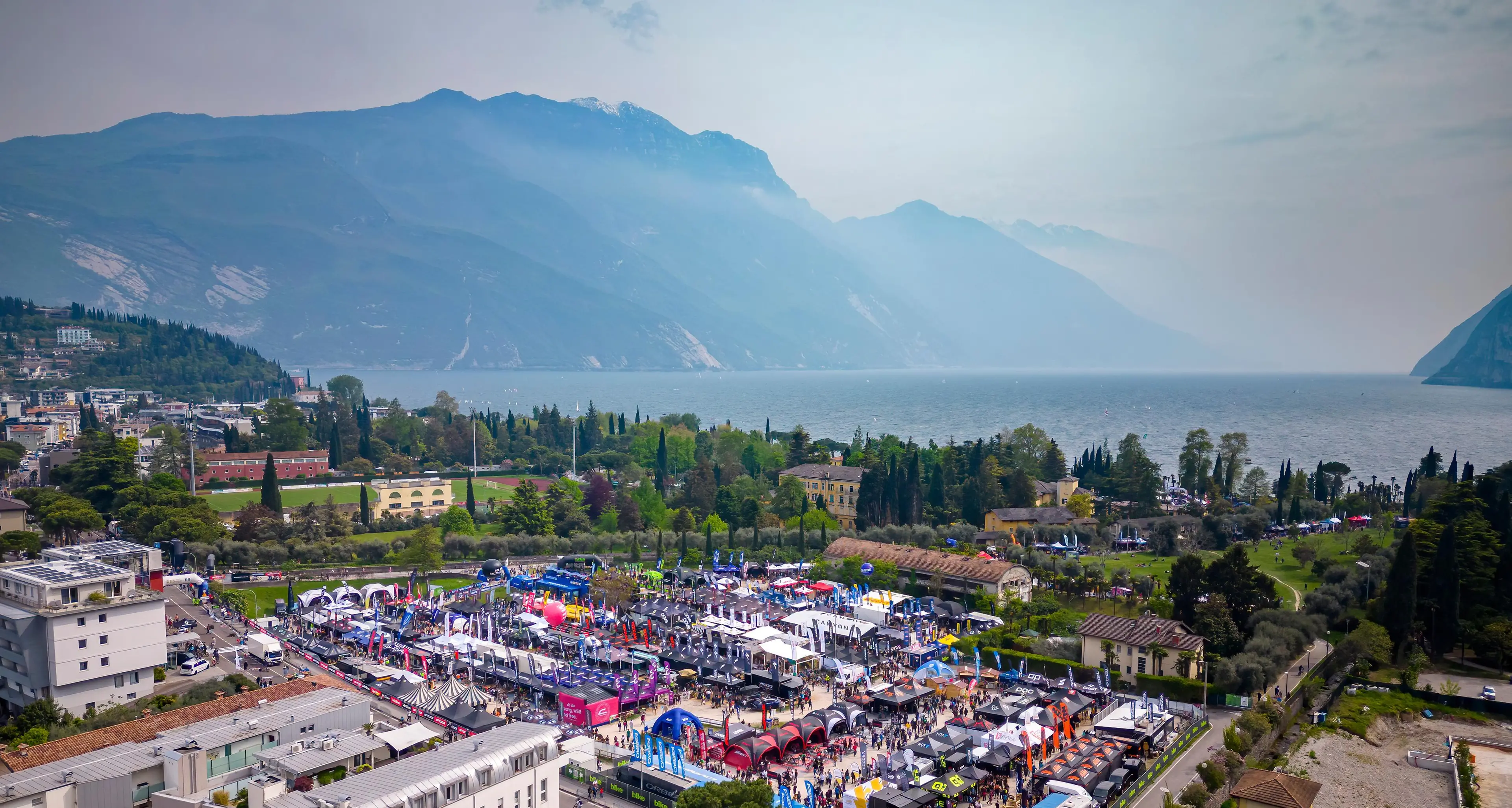 Arriva il primo Bike Festival con i colori del Trentino: la 30esima edizione è la prima organizzata dall’Apt Garda Dolomiti