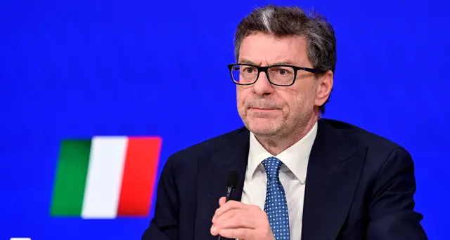 Superbonus: Giorgetti, crediti in 10 anni sarà un obbligo