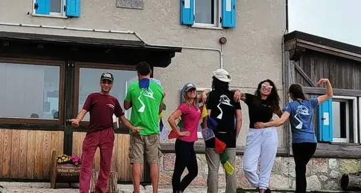 Lavorare in rifugio quest'estate? Il Damiano Chiesa sull’Altissimo di Nago vi cerca