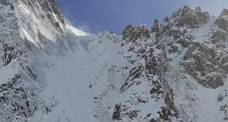 Trovati i corpi dei due freerider sotto la valanga del Monte Bianco