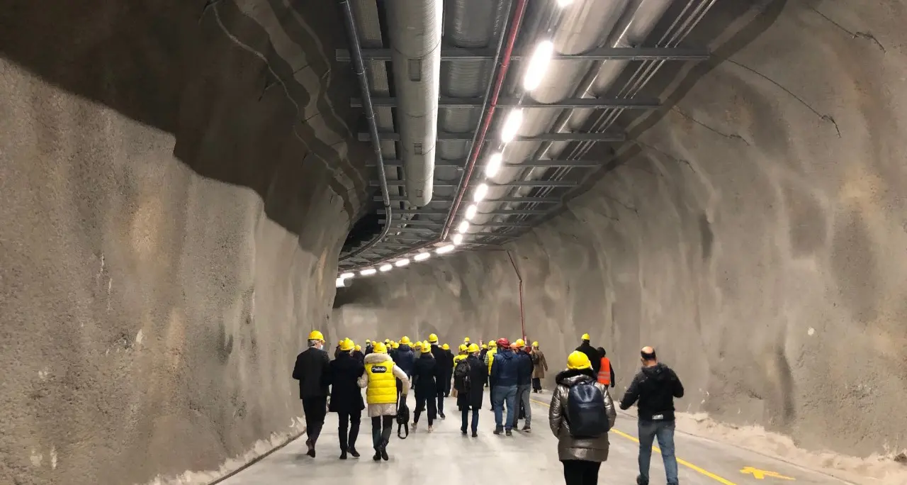 Nella Finanziaria della Provincia il progetto dei «dati in galleria»: server nelle celle ipogee della Val di Non