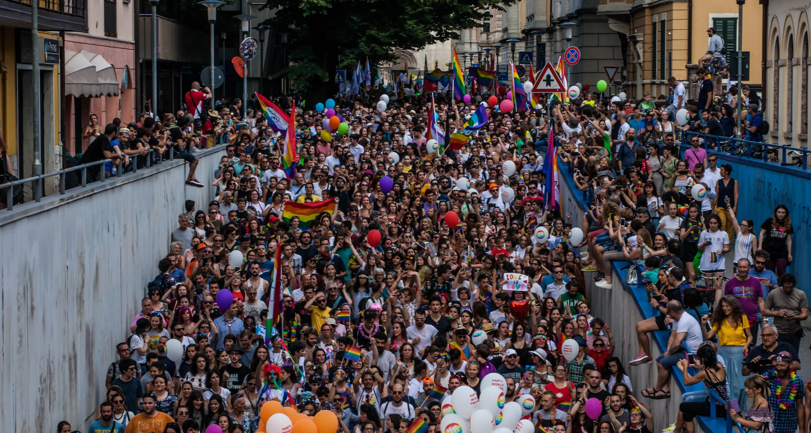 Dalla festa alle Albere alla parata, tutto pronto per il Dolomiti Pride. Ecco il programma