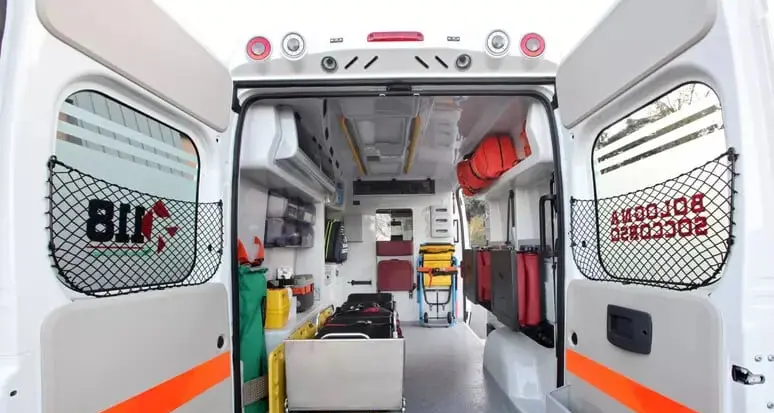 Auto contromano sulla tangenziale Sud Parma, un morto e due feriti