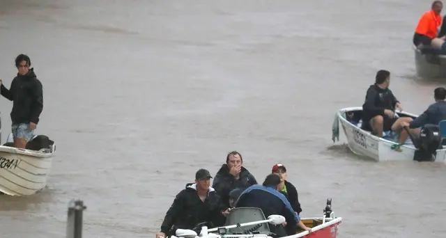 Australia: 10 morti e migliaia di evacuati per inondazioni
