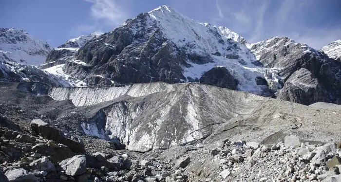 Tragedia sull'Ortles, giovane trentino precipita e muore. Il 23enne è volato per centinaia di metri