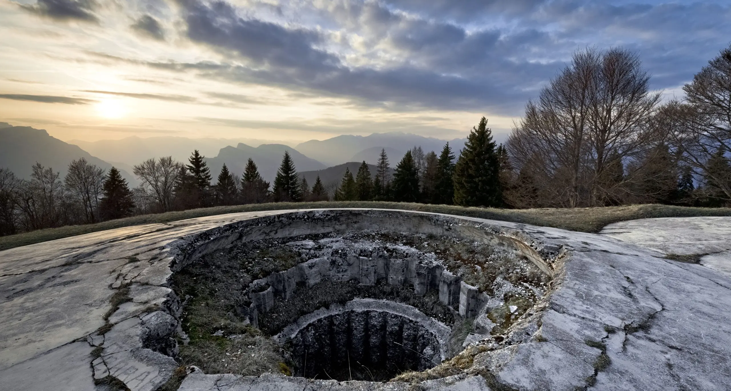 Le magnifiche foto di Contrini, dedicate alle fortezze austroungariche del Trentino: giovedì alla Sat