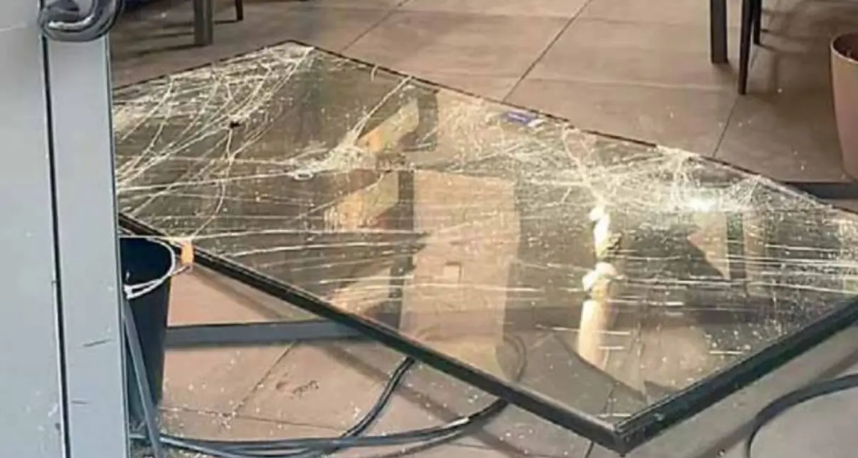 Tre “spaccate” nella notte in città: è caccia ai ladri