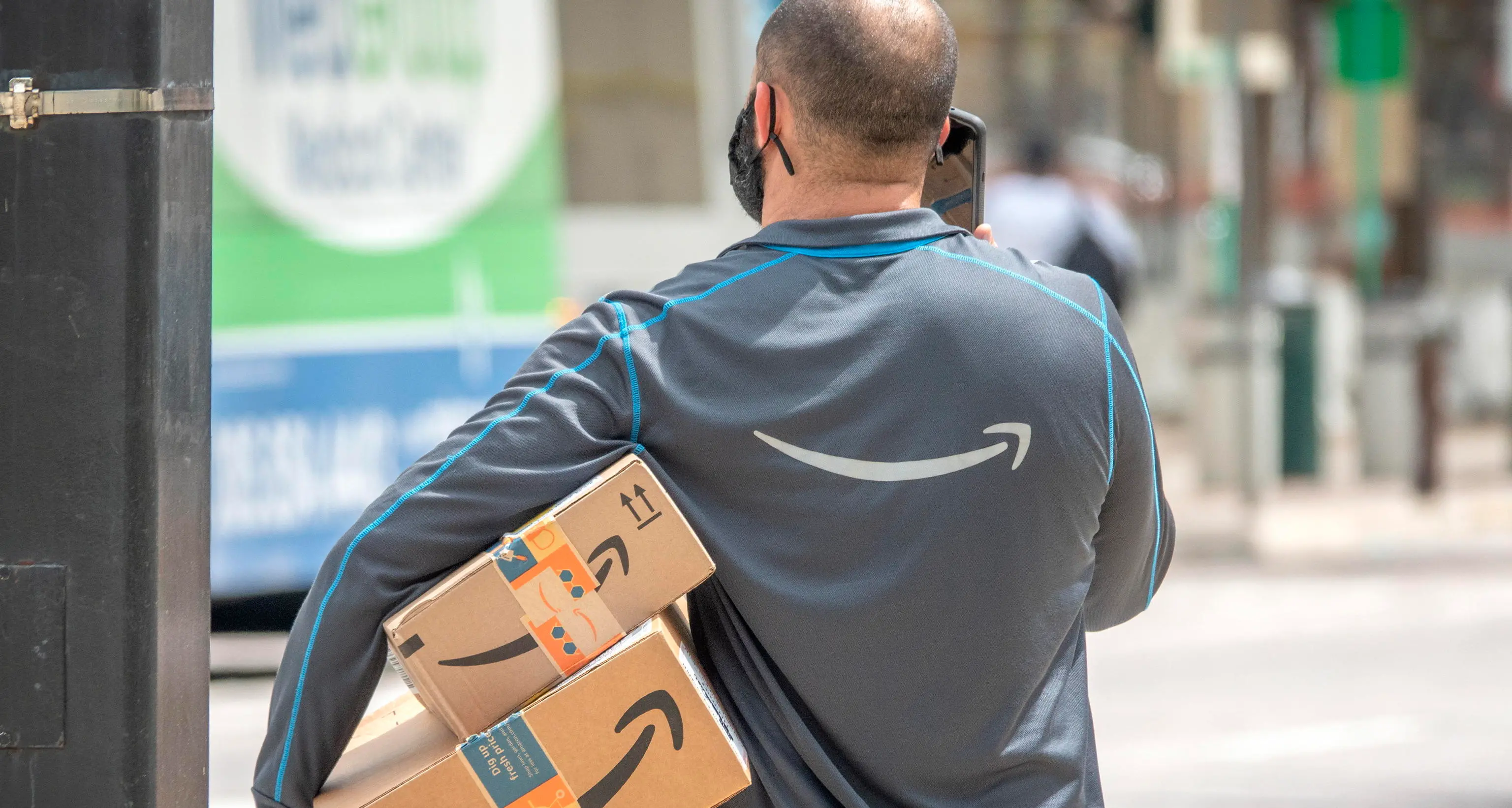 Amazon: «Niente incontro? Abbiamo relazioni sindacali già in corso»