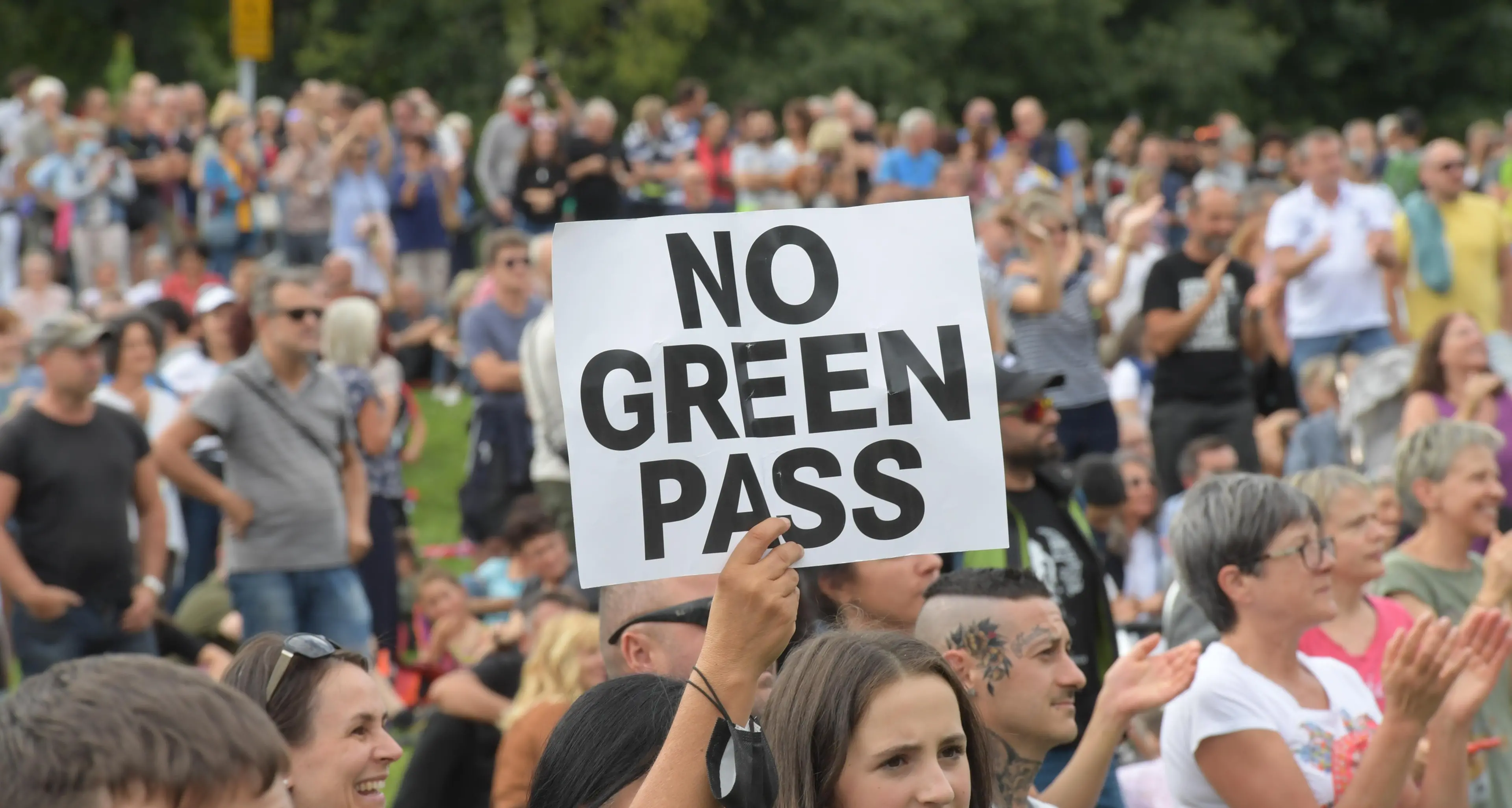 Manifestazioni no-vax, di nuovo assolti Casagrande e Tondini: seconda sentenza per i cortei in lockdown