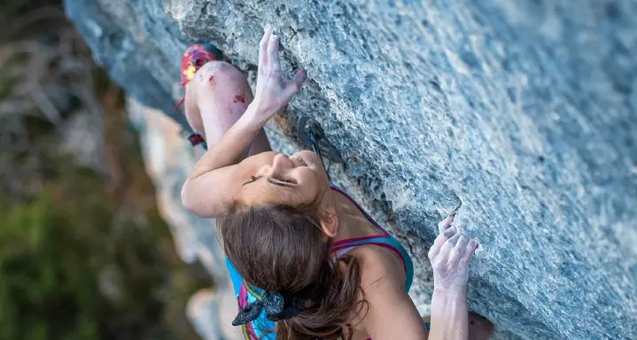 Laura Rogora, la prima donna (e la prima ripetizione) sul 9/b+ della Erebor di Arco: la scelta di vivere a Trento e «l’introspezione» dei nostri climber