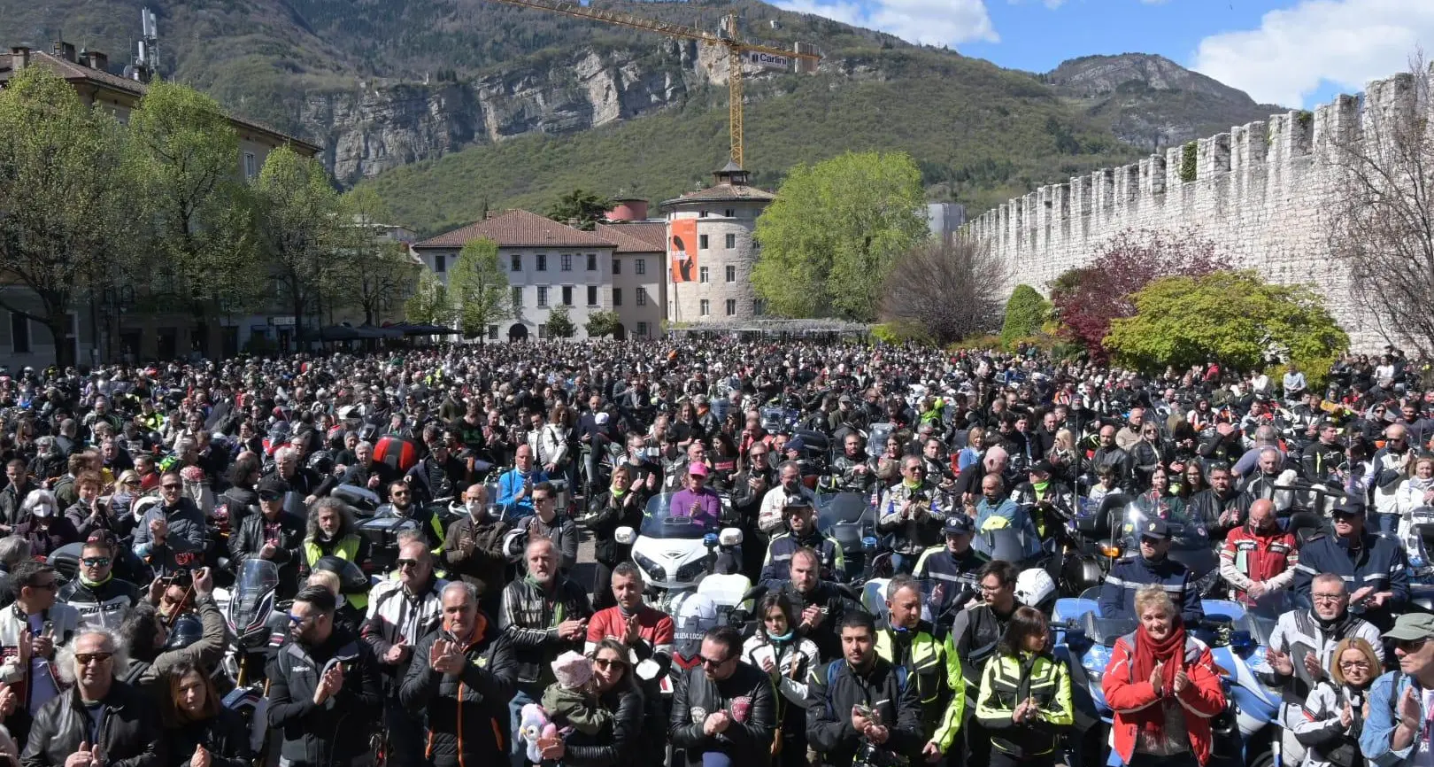 La benedizione delle moto trentina è stata “sfrattata” da Piazza Fiera