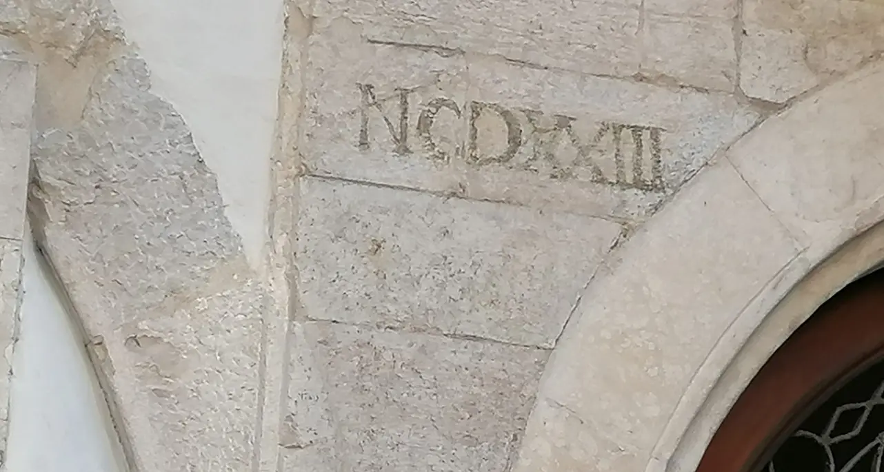 Il mistero del numero Romano apparso nel restauro di palazzo Ghelfi a Trento
