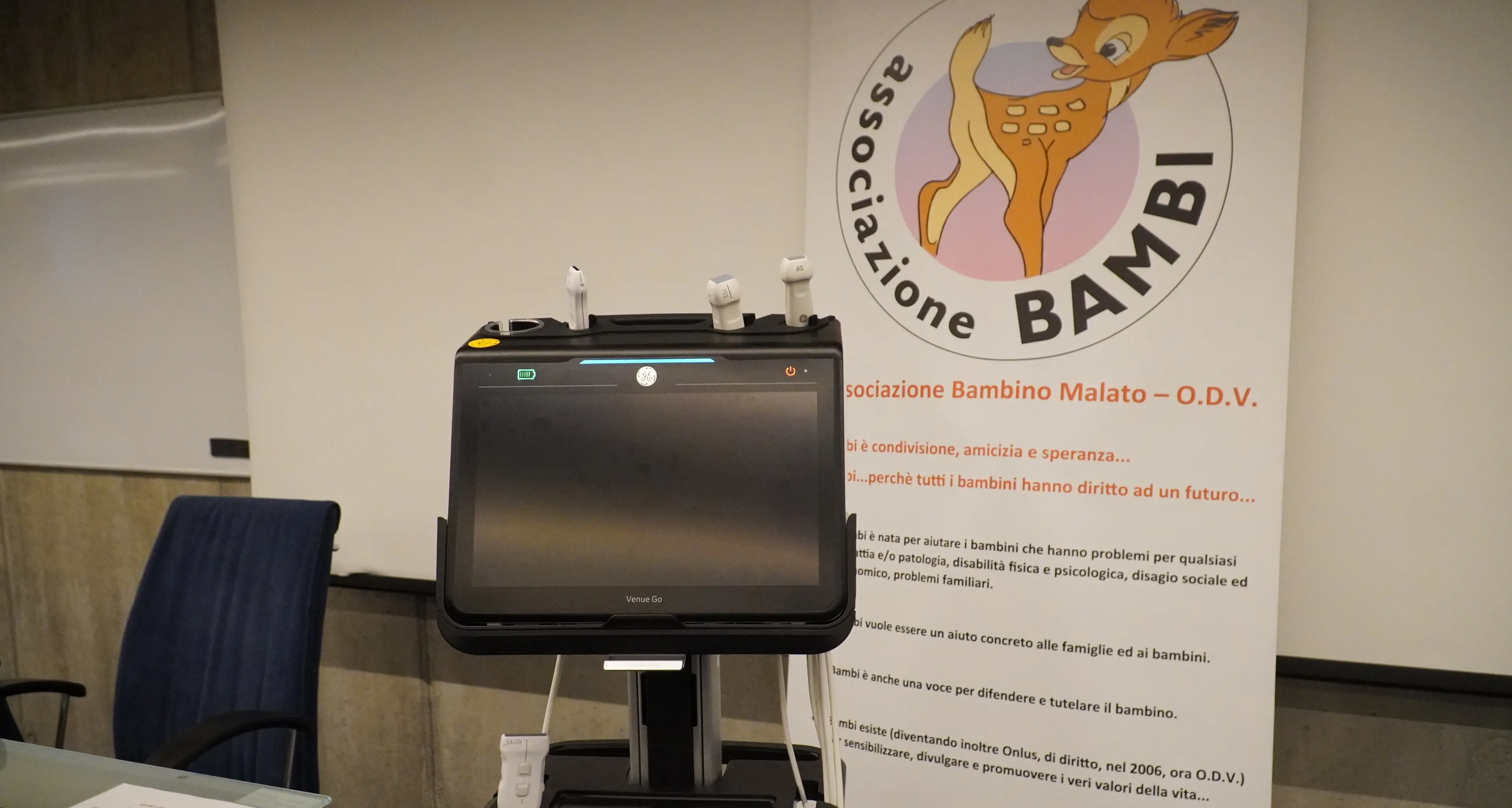 Pediatria del Santa Chiara ha un nuovo ecografo, dono dell'associazione «Bambi – Bambino malato»