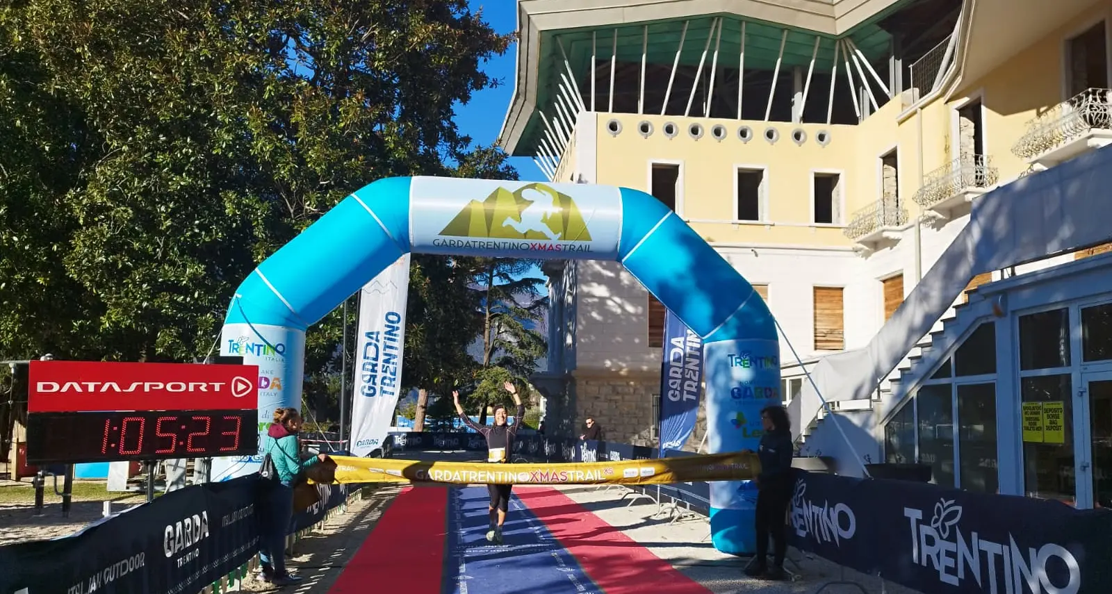 Il tedesco Julius Ott e l’altoatesina Claudia Sieder vincono l'Xmas Trail: record di iscritti sul Garda