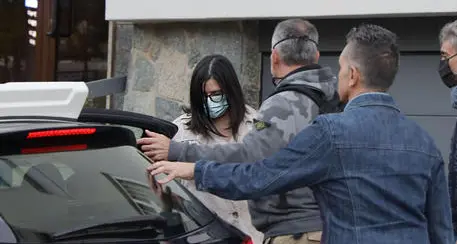 L’ex vigilessa scomparsa tra la Lombardia e il Trentino: “Uccisa dalle due figlie per i soldi”