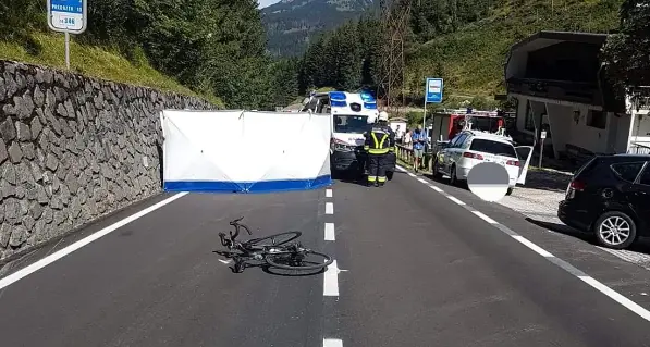 Incidente al Lusia: giovane ciclista centrato da un'auto che svoltava al parcheggio