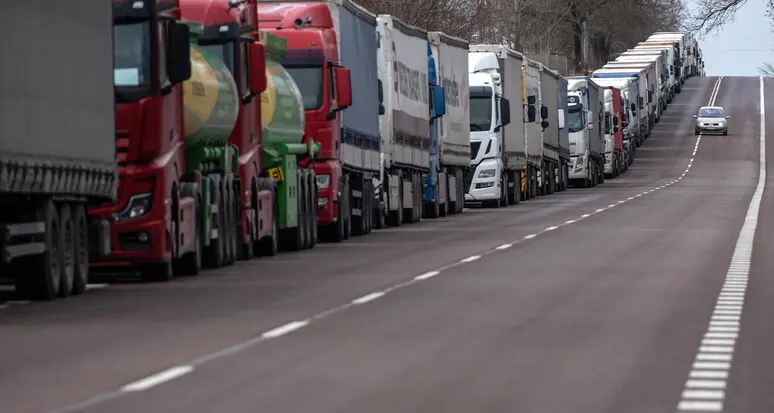 Diesel sopra i 2 euro, autotrasporto sotto pressione anche in Trentino Alto Adige