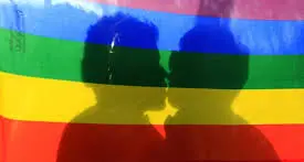 Aggressione omofoba in Val di Non, lo sdegno del Arcigay trentina: “Atto vile”