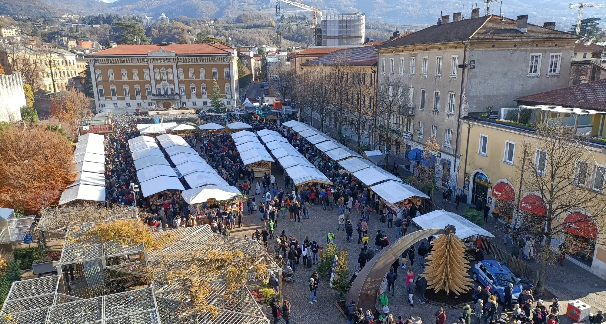 Turismo, numeri da record per l'Immacolata: 100.000 visitatori a Trento e dintorni
