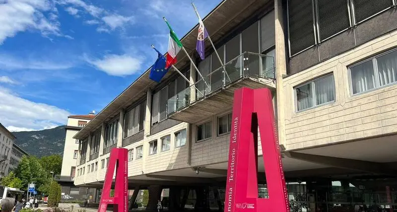 Vitalizi d’oro: ci sono ancora 5 milioni di euro da pagare