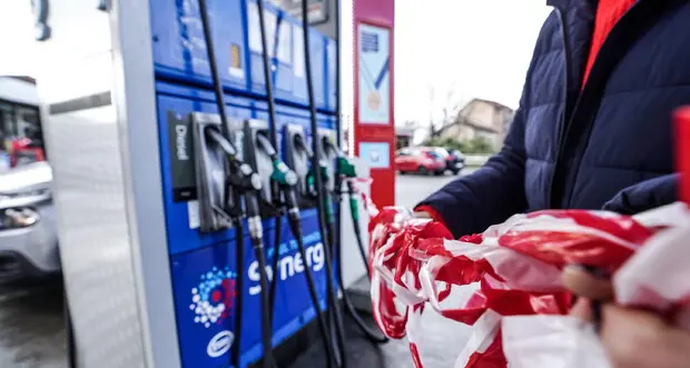 Benzina, è stato revocato il secondo giorno di sciopero