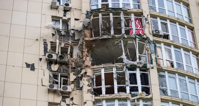 Kiev: 'Attacco russo con droni sulla capitale, un morto'