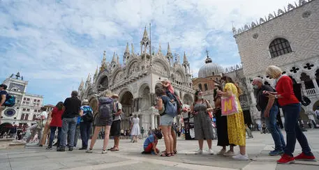 Borseggiatrice record a Venezia, aveva accumulato 200mila euro e acquistato terreni e abitazioni