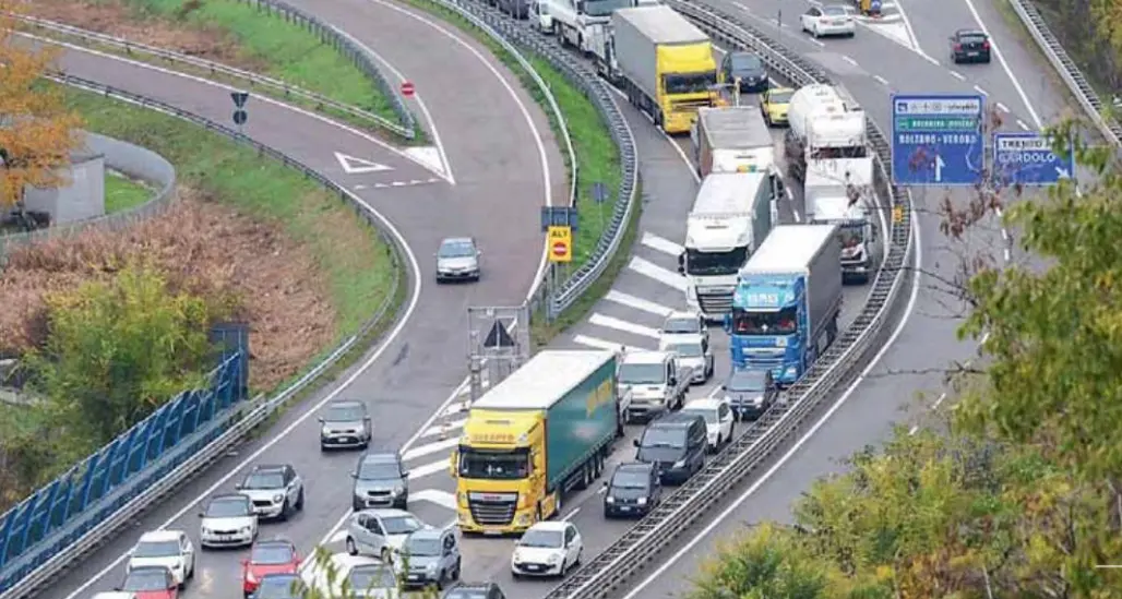 Tangenziale ai 70 chilometri orari, Fugatti prende tempo e rinvia al tavolo tecnico